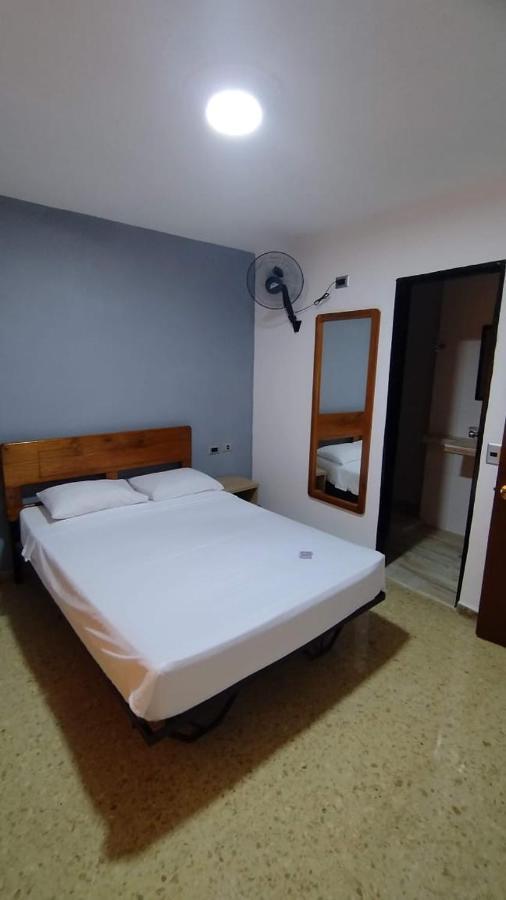 Hotel Medellin Kapital Eksteriør bilde
