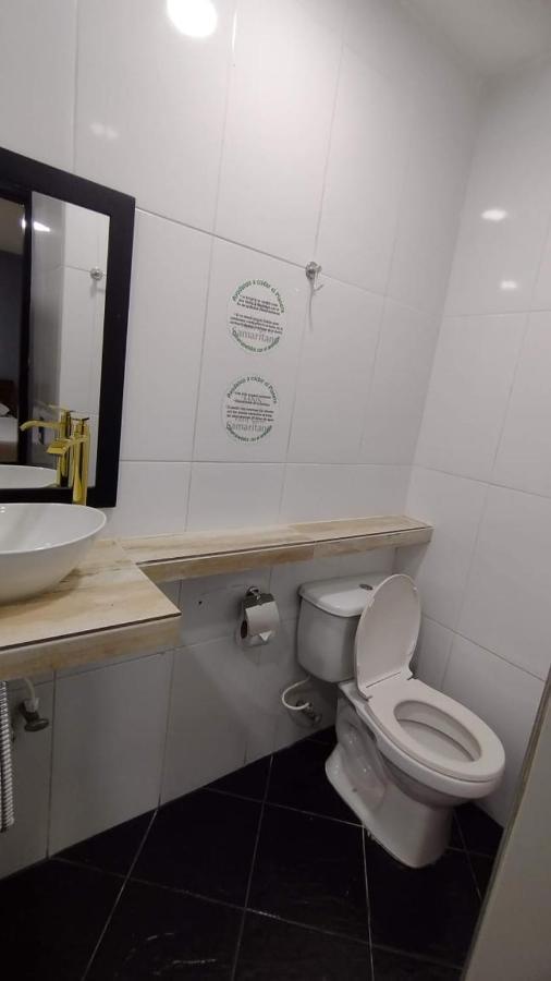 Hotel Medellin Kapital Eksteriør bilde