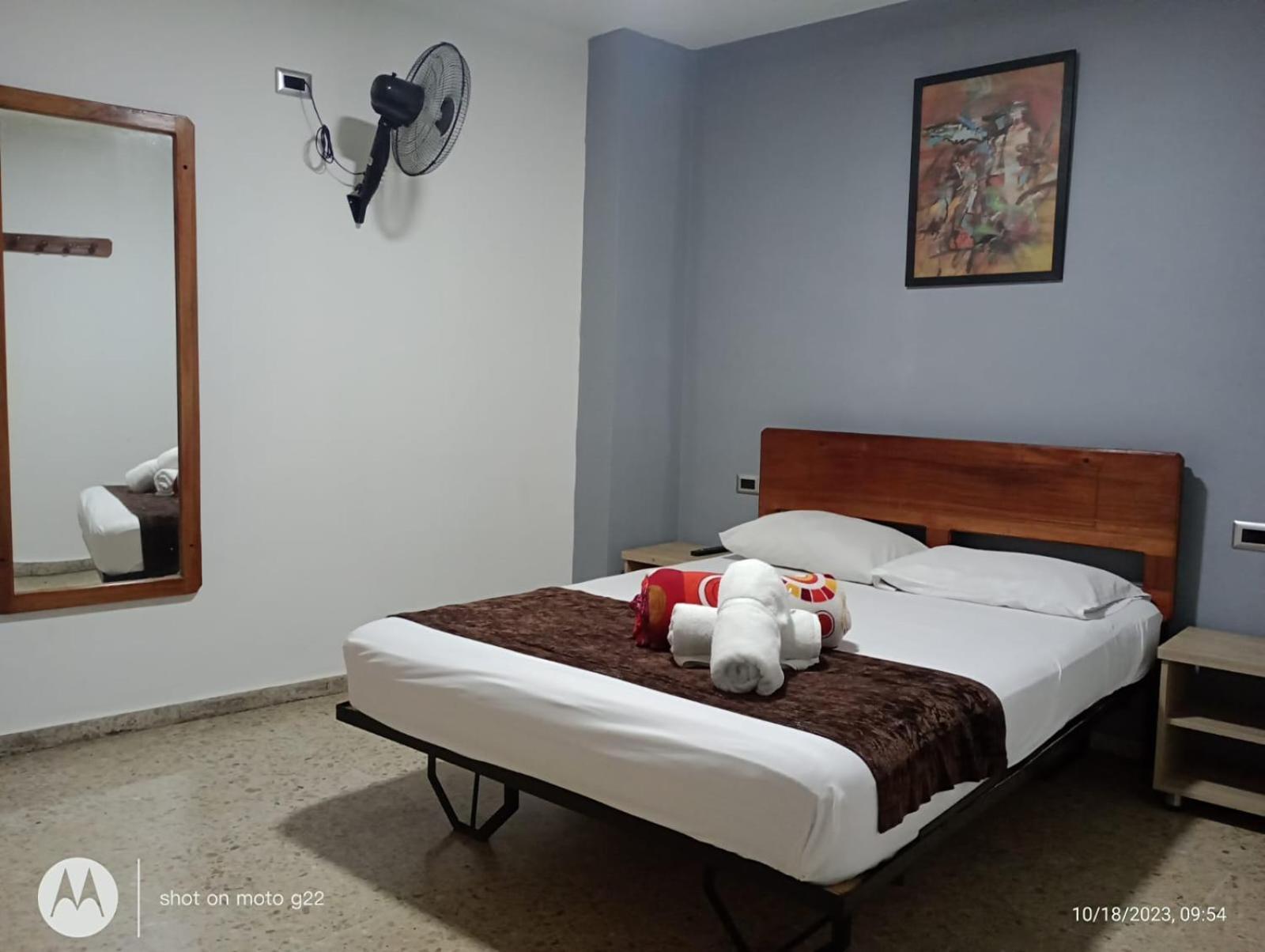 Hotel Medellin Kapital Eksteriør bilde